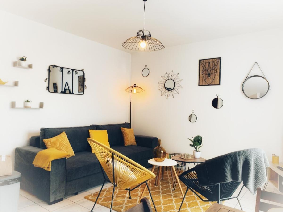 Studio Bis 32M2 Au Calme Situe Au Centre De 瓦讷 外观 照片