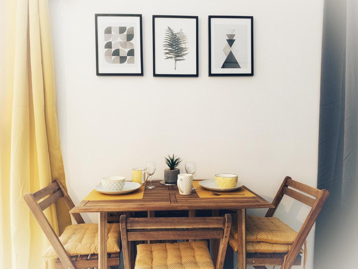 Studio Bis 32M2 Au Calme Situe Au Centre De 瓦讷 外观 照片