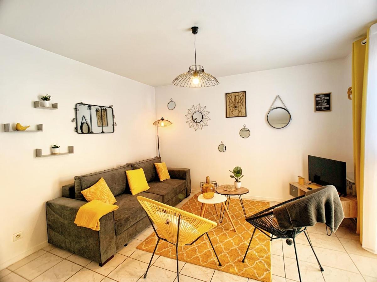 Studio Bis 32M2 Au Calme Situe Au Centre De 瓦讷 外观 照片